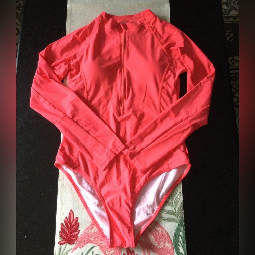 🆕 UPF 50 Bright Coral Rash Guard Swimsuit